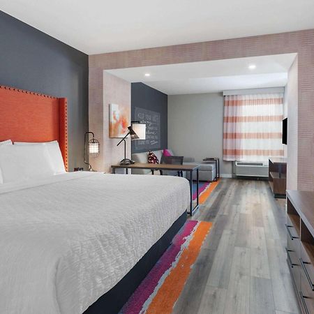 La Quinta Inn & Suites By Wyndham Луїсвілл Номер фото