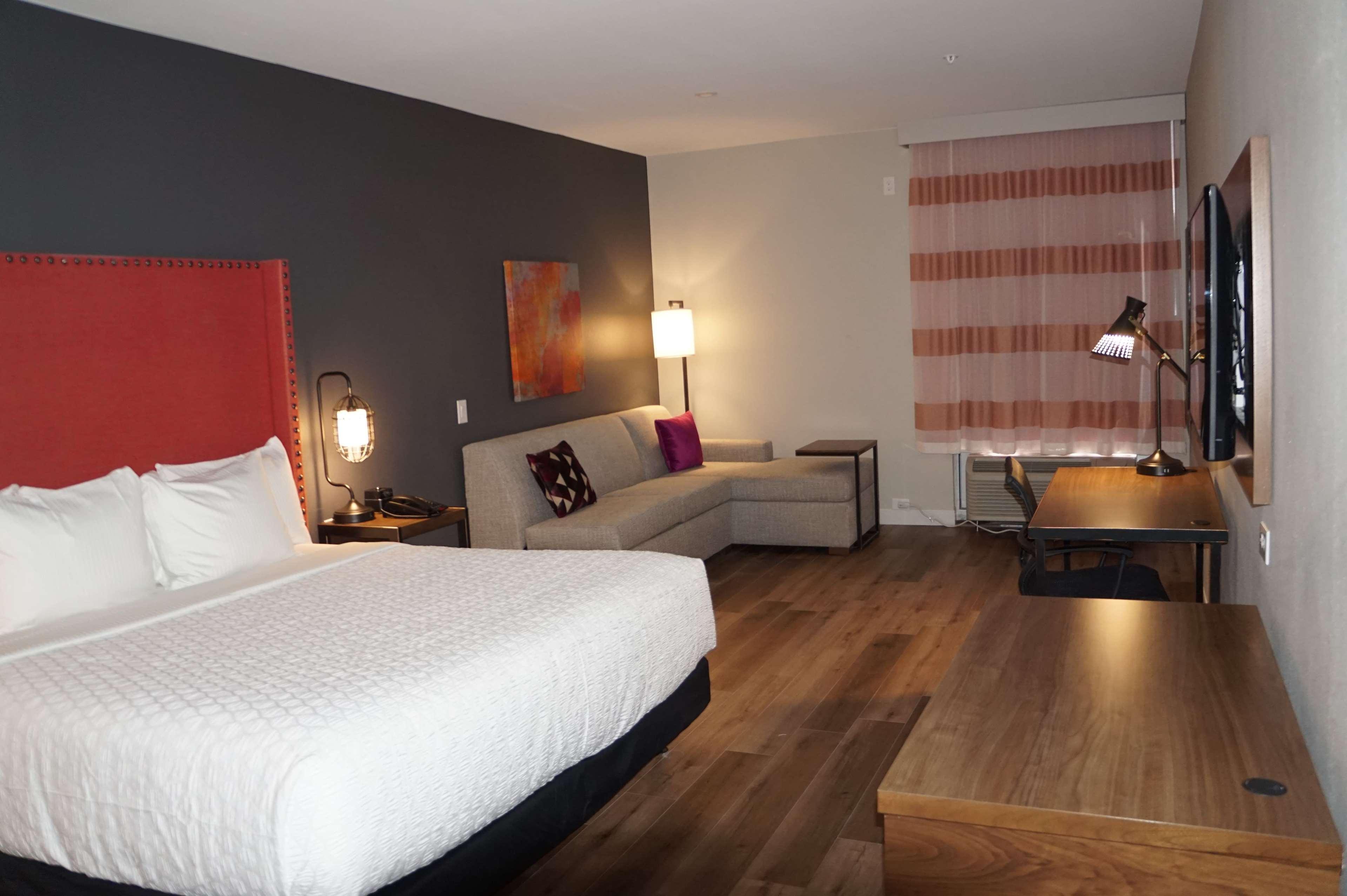 La Quinta Inn & Suites By Wyndham Луїсвілл Екстер'єр фото