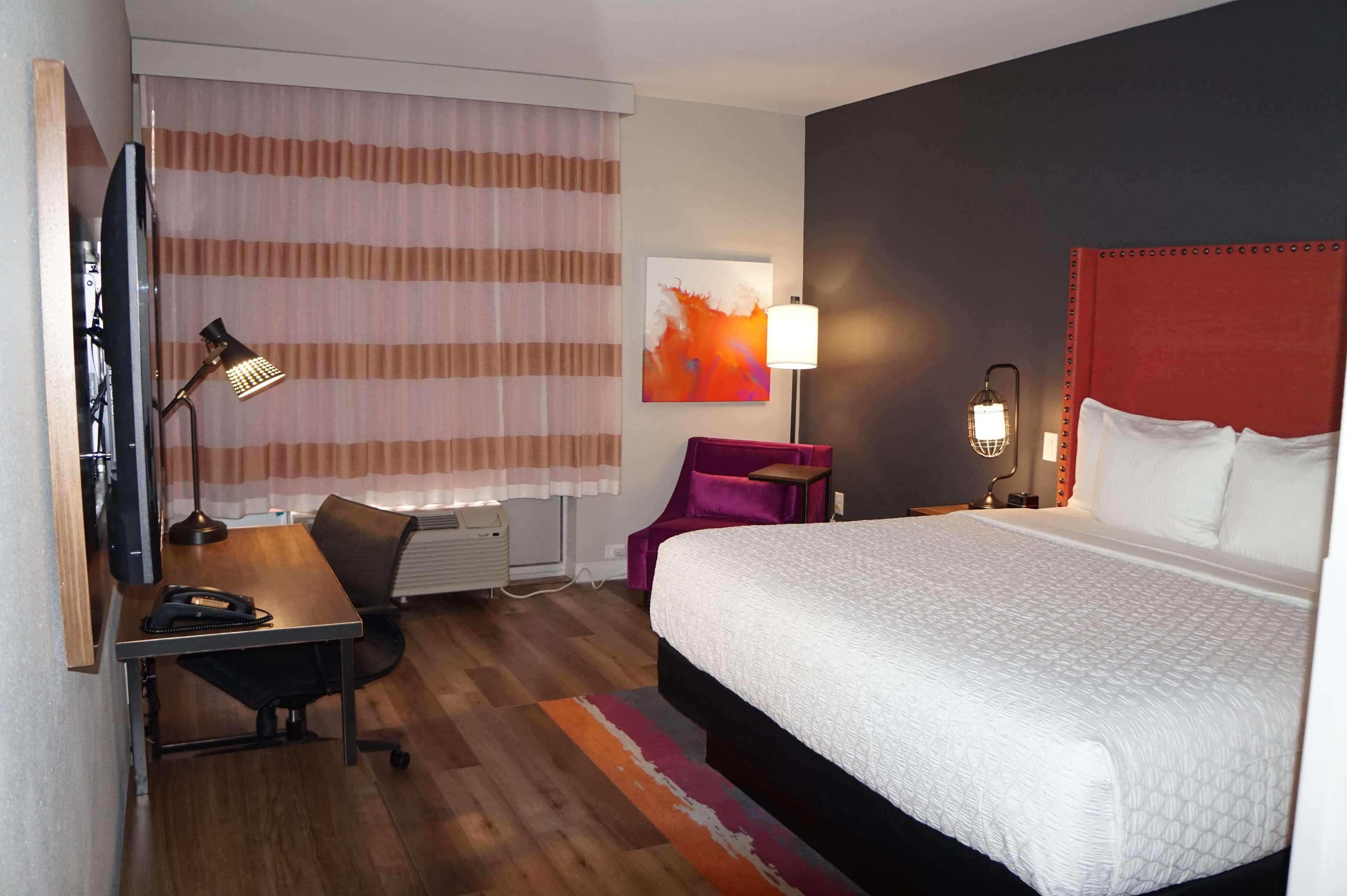 La Quinta Inn & Suites By Wyndham Луїсвілл Екстер'єр фото