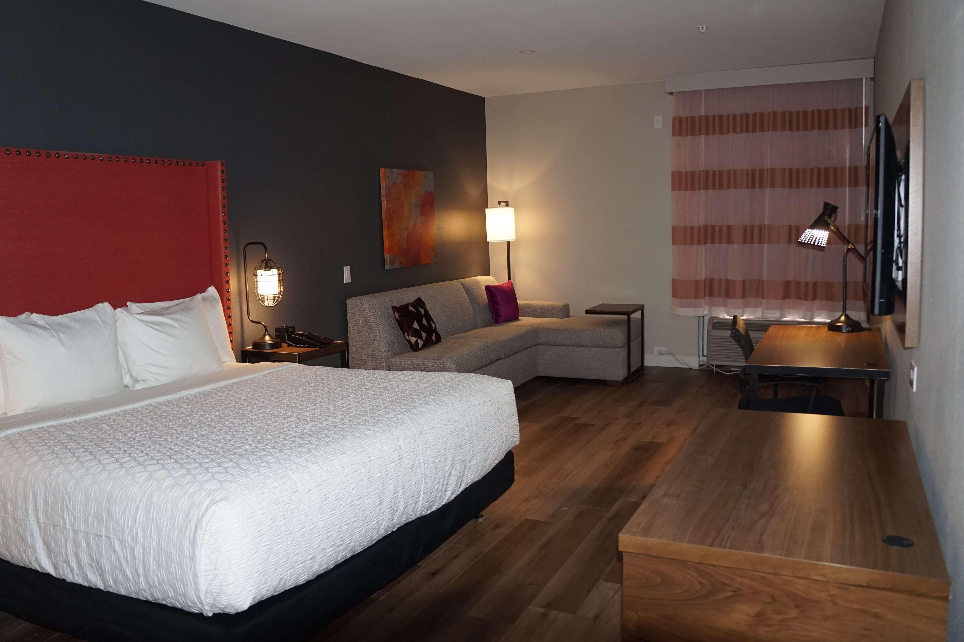 La Quinta Inn & Suites By Wyndham Луїсвілл Екстер'єр фото